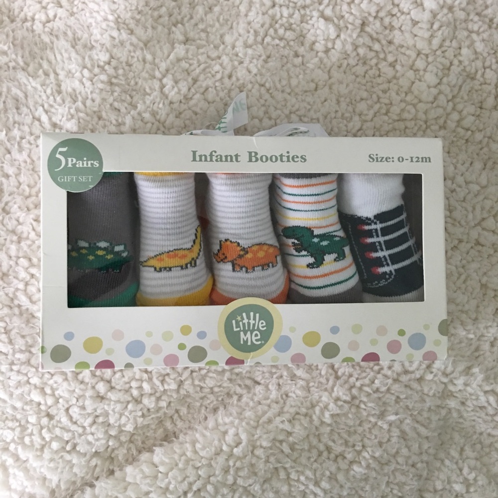 NWT Infant booties - 0-12 months